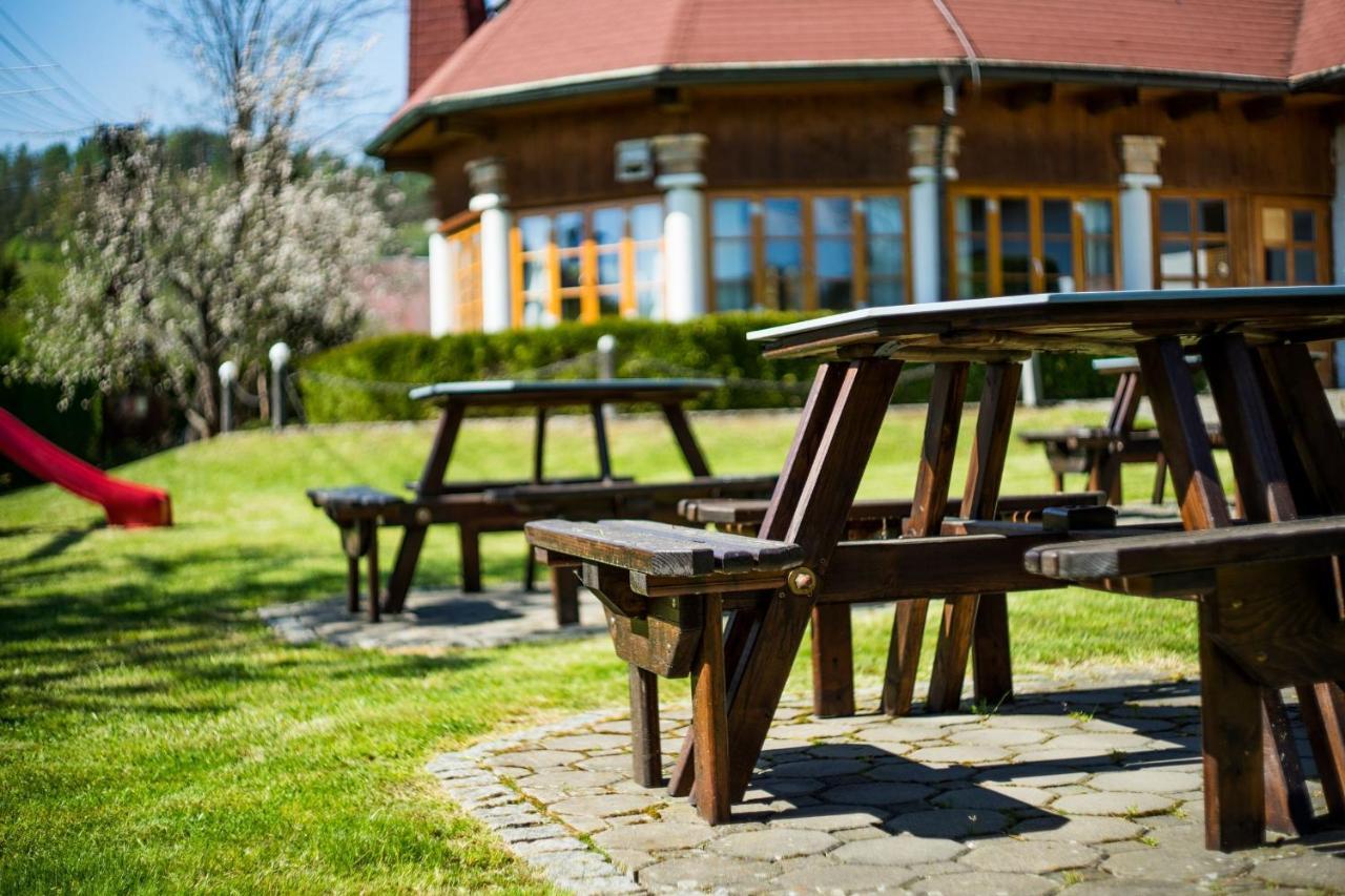 Penzion Terasa, Bed & Breakfast Velke Losiny Exterior photo